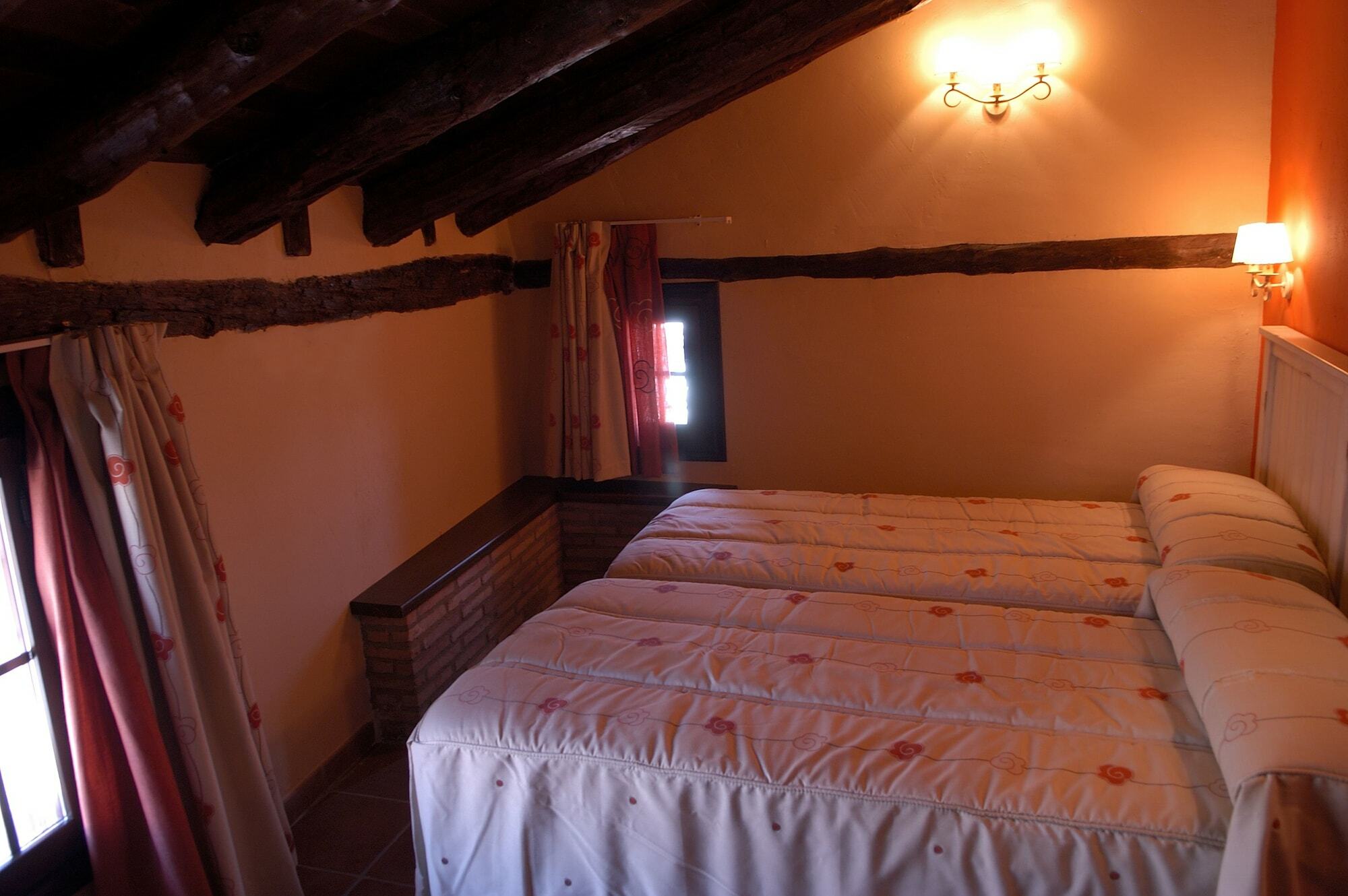Apartamentos Los Aljezares Хеа-де-Альбаррасин Экстерьер фото